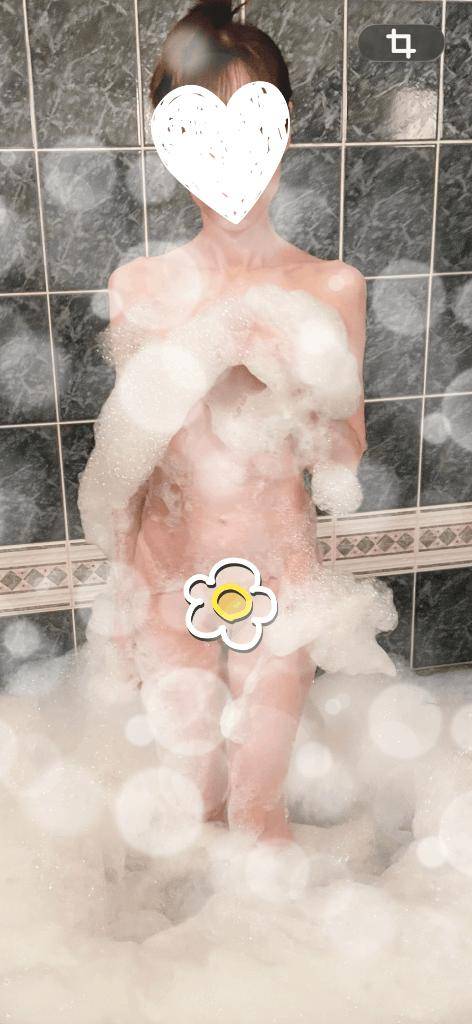 さいか　完全未経験の人妻☆素人の本気Hに驚愕