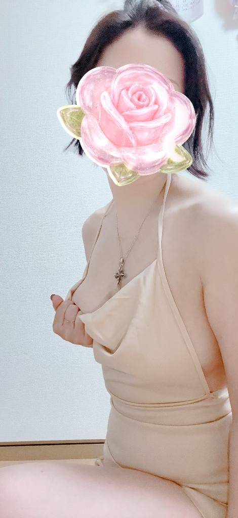 りりこ　Fカップ巨乳☆男を虜にする至高のスタイル！