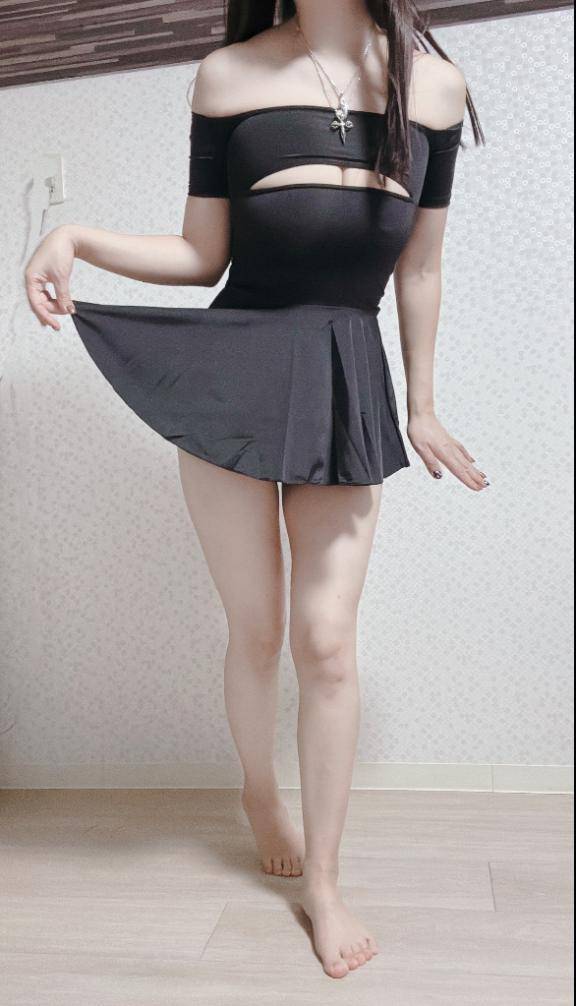 りりこ　Fカップ巨乳☆男を虜にする至高のスタイル！