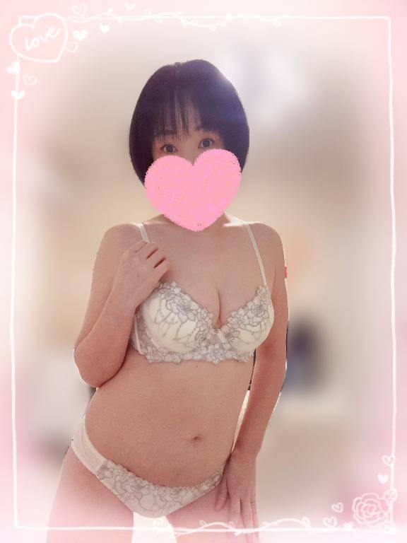 ともか　美熟で痴的なご奉仕妻☆母性溢れる完熟奥様