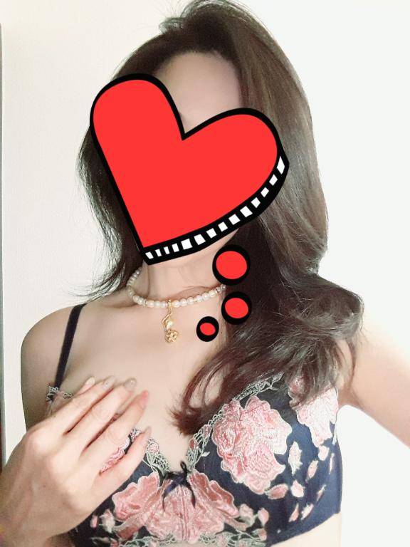 体験はな　熟女が魅せる”本気”のエロス