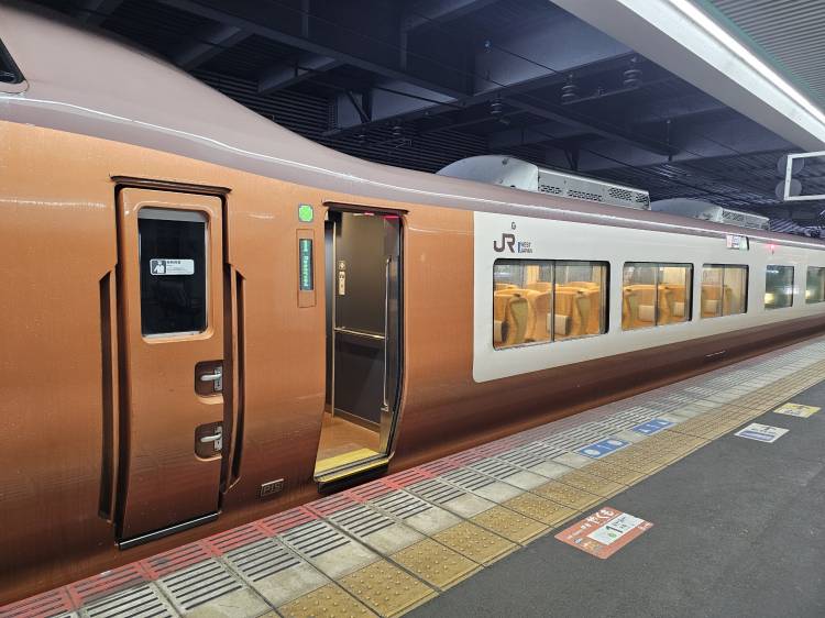 りか　五感すべてが欲する☆甘き香りの美人妻