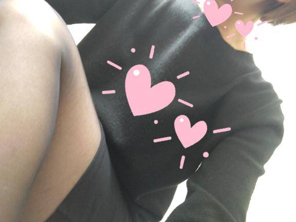 ふゆみ　抜群の美貌にスレンダーで即ヌレ感度マシマシ♡