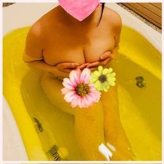 きこ　驚愕のエロ淫乱変態熟女☆肉棒ご奉仕！強烈潮吹き！