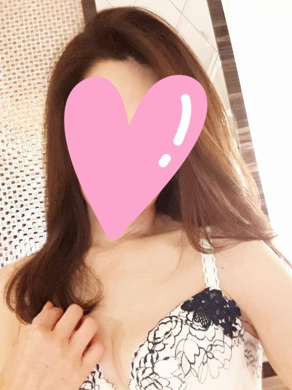 体験はな　熟女が魅せる”本気”のエロス