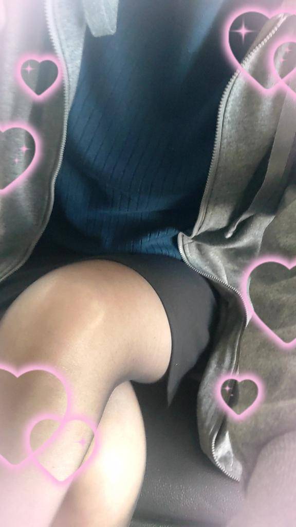 ふゆみ　抜群の美貌にスレンダーで即ヌレ感度マシマシ♡