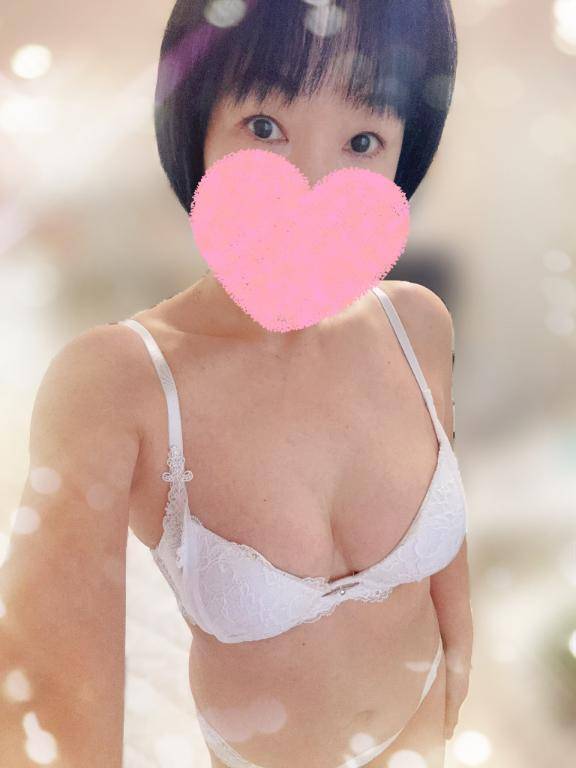 ともか　美熟で痴的なご奉仕妻☆母性溢れる完熟奥様