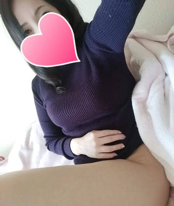 とうこ　爆乳を揺らしイキまくる変態妻