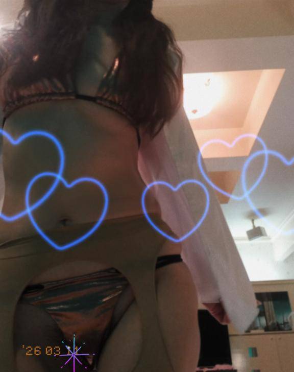 ともみ　甘えん坊な熟妻はご奉仕大好き♡