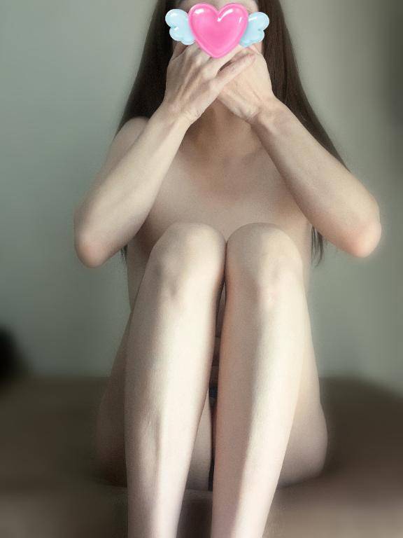 あおな　神美巨乳Ｆカップ☆可憐貴婦人の愛欲淫乱白書