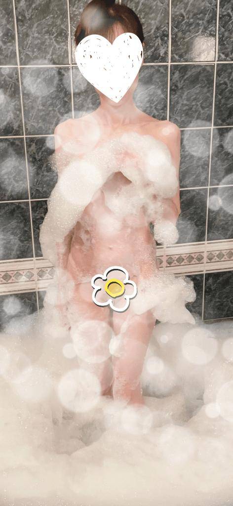 さいか　完全未経験の人妻☆素人の本気Hに驚愕