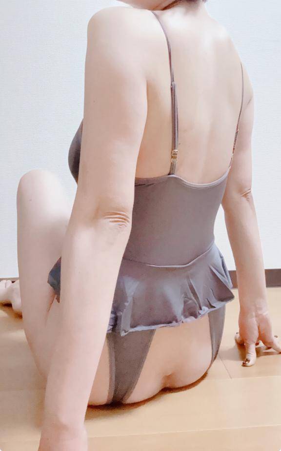 りりこ　Fカップ巨乳☆男を虜にする至高のスタイル！