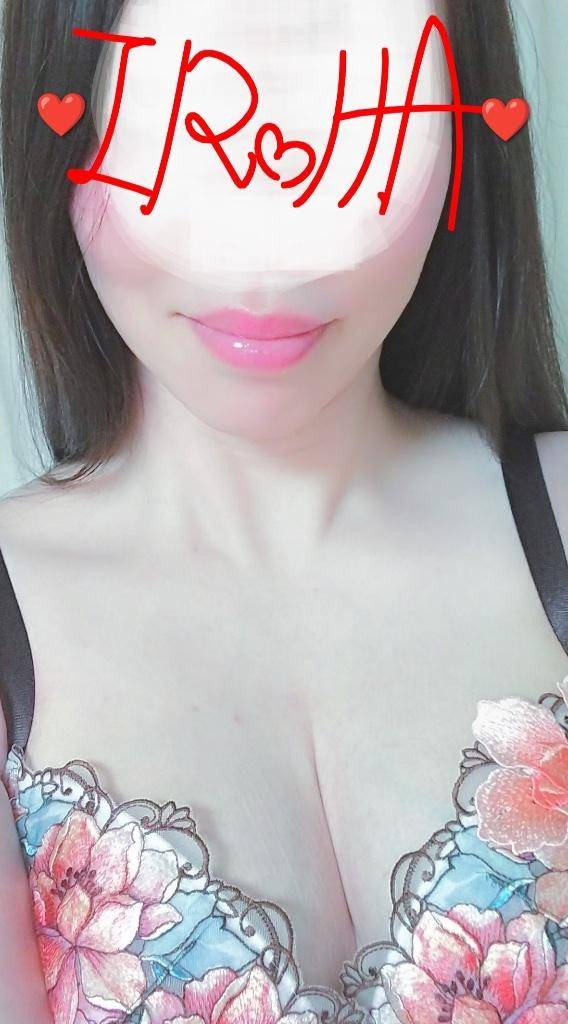 いろは　淫乱な『美』の結晶☆敏感体質の美巨乳美人妻！