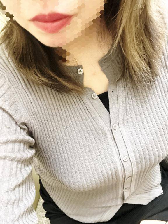 りほ　色香漂う美女の白い柔肌☆愛撫に揺れる超敏感美巨乳