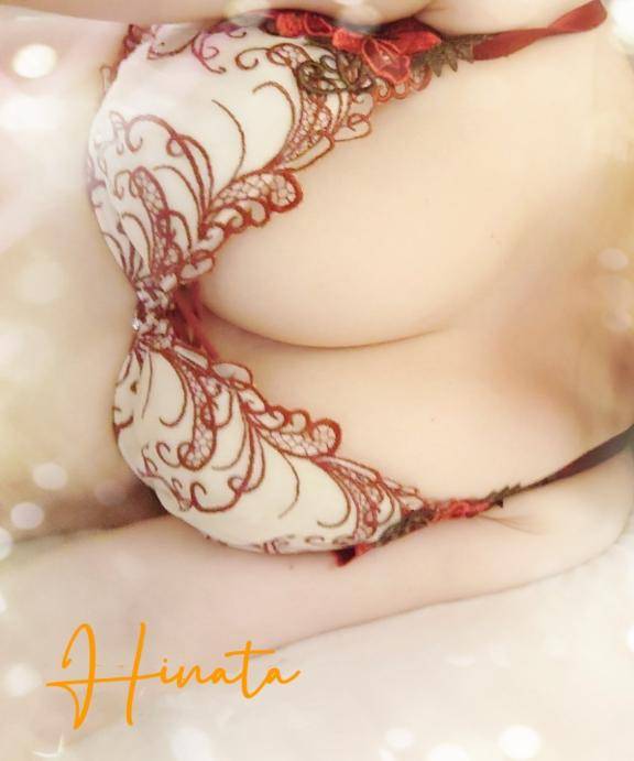 体験ひなた　Ｇカップの温もり、淫乱の園へ