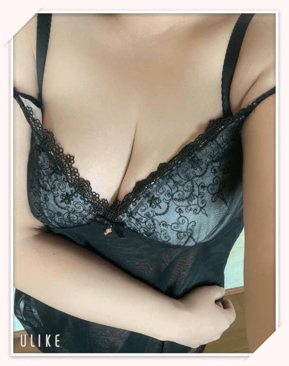 なおみ　欲張りなほどに責められたがりな淫乱巨乳♡