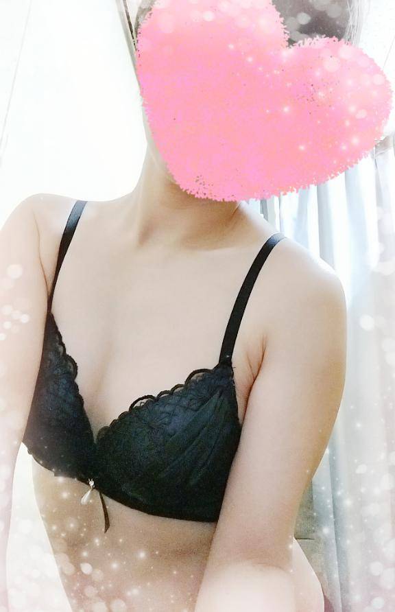 ゆいみ　禁断！欲しがりドM美人妻とリアル不倫体験！