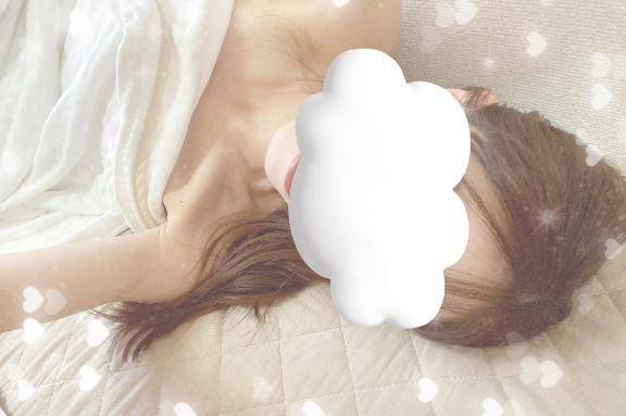 まちこ　業界未経験！細身の淫欲ボディ☆あっ…吹いちゃう