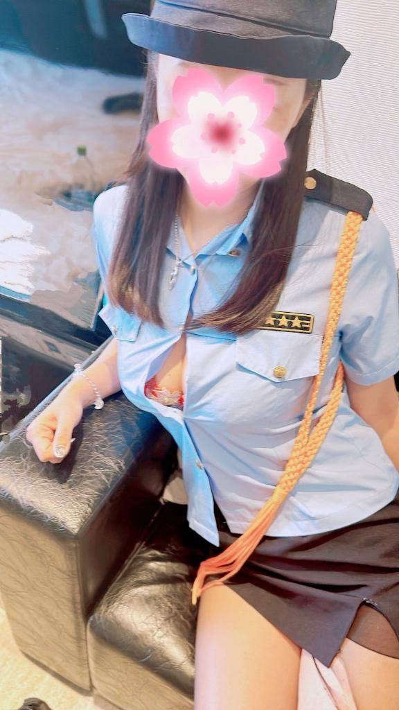 りりこ　Fカップ巨乳☆男を虜にする至高のスタイル！