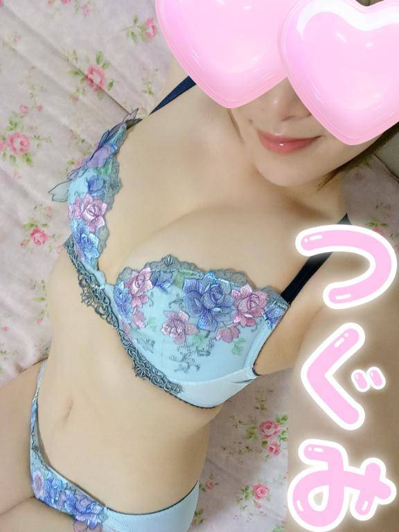 つぐみ　ご近所の美人妻が乱れに乱れる