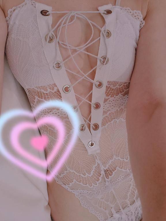 ともみ　甘えん坊な熟妻はご奉仕大好き♡