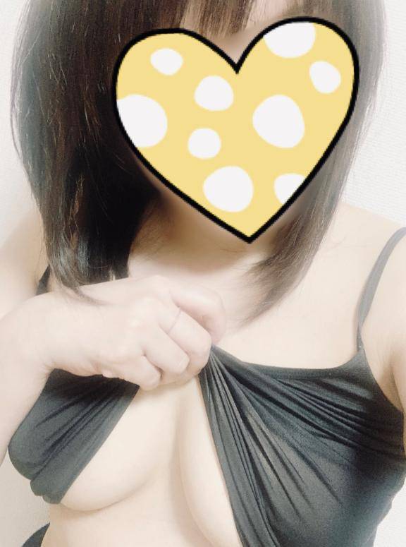 ひろえ　静かに燃える人妻の灯