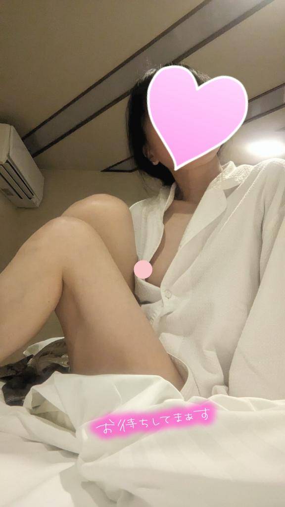 おとは　艶やかな細身ボディにまみれる☆美麗な人妻が乱れる