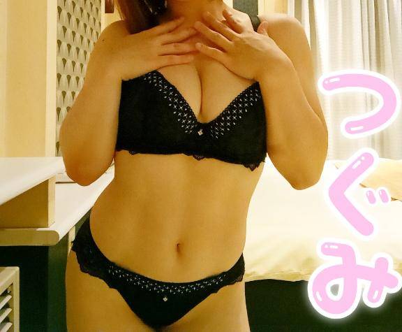 つぐみ　ご近所の美人妻が乱れに乱れる