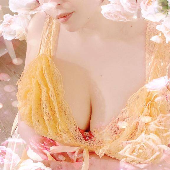 さつき　神乳Gカップ美人妻とHに乱れてみませんか？
