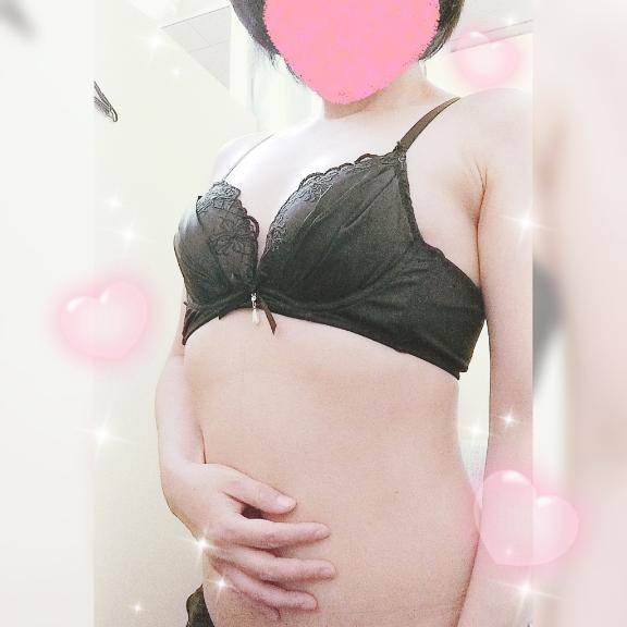 ゆいみ　禁断！欲しがりドM美人妻とリアル不倫体験！