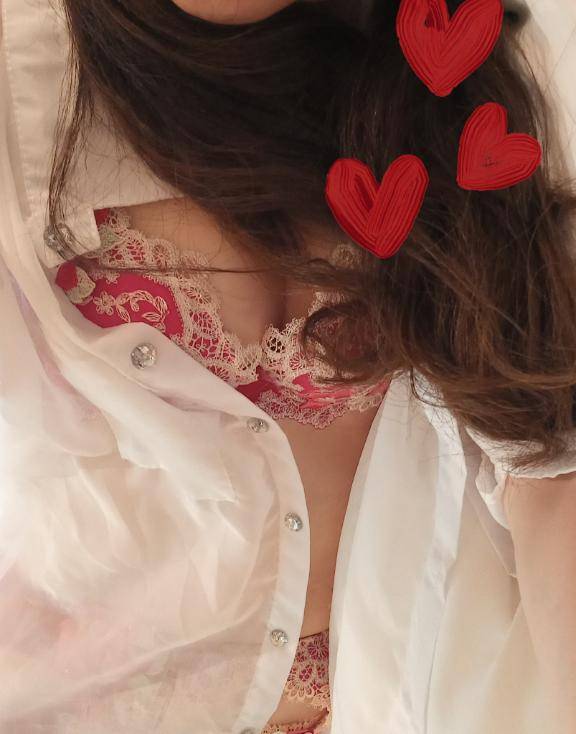 ともみ　甘えん坊な熟妻はご奉仕大好き♡