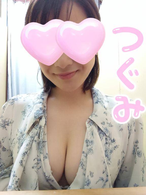 つぐみ　ご近所の美人妻が乱れに乱れる