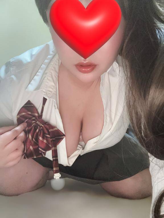 みこと　色気漂う妖艶さの潮吹き人妻♪☆吹き上げるクジラ系🐋💦