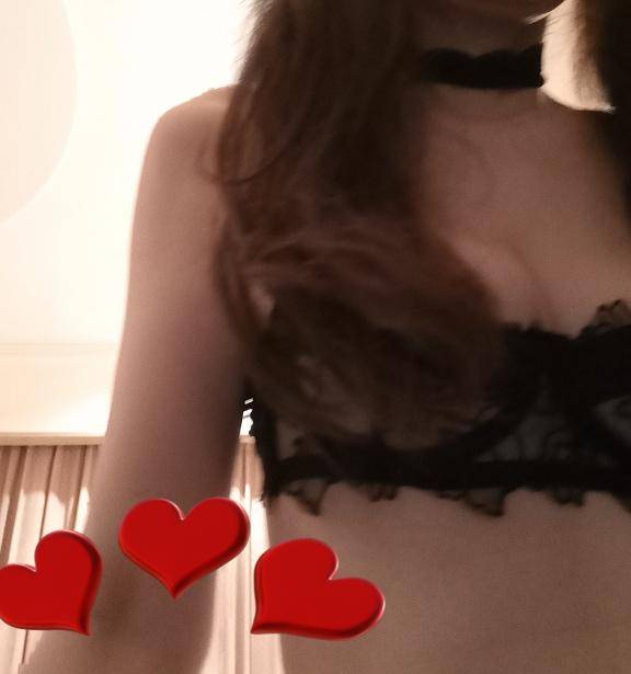 ともみ　甘えん坊な熟妻はご奉仕大好き♡