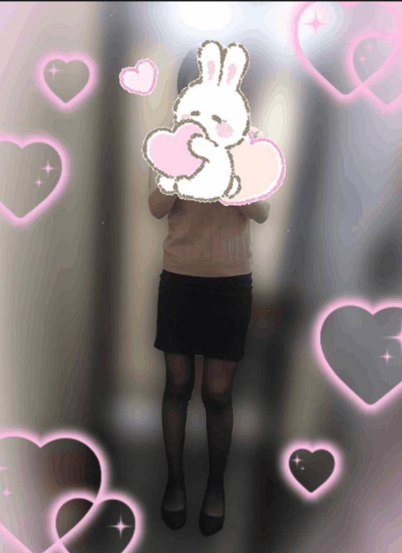 ふゆみ　抜群の美貌にスレンダーで即ヌレ感度マシマシ♡