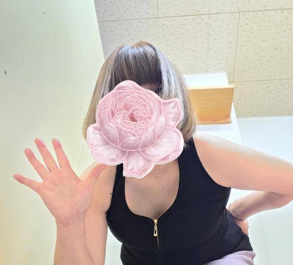 体験まいか　小柄な潮吹きマダム☆