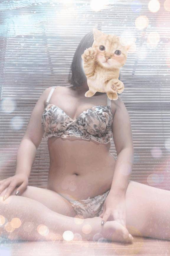 なおみ　欲張りなほどに責められたがりな淫乱巨乳♡