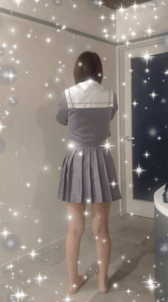 ふゆみ　抜群の美貌にスレンダーで即ヌレ感度マシマシ♡