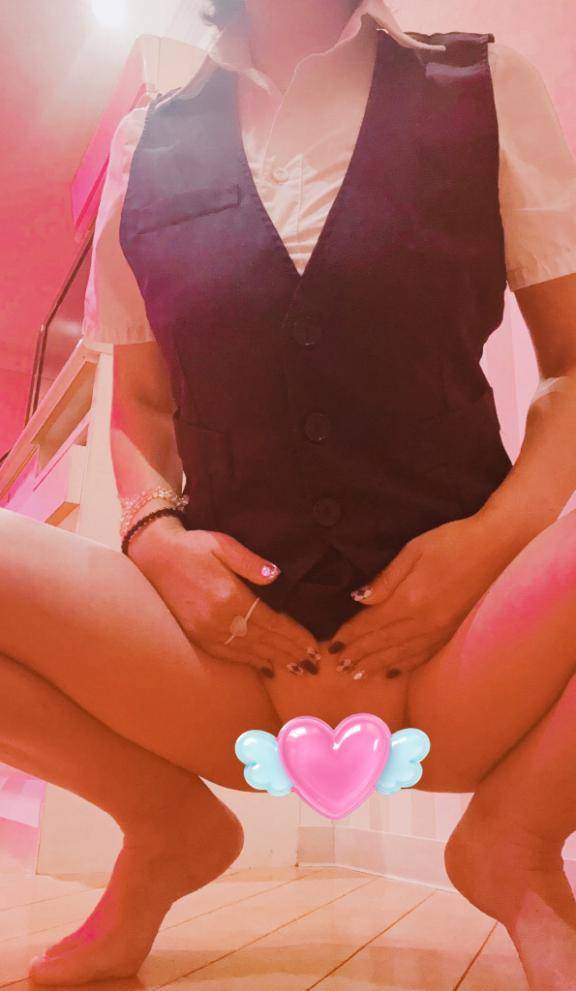 りりこ　Fカップ巨乳☆男を虜にする至高のスタイル！
