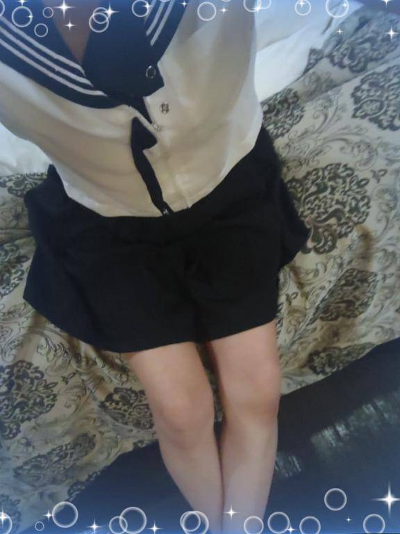 ふゆみ　抜群の美貌にスレンダーで即ヌレ感度マシマシ♡