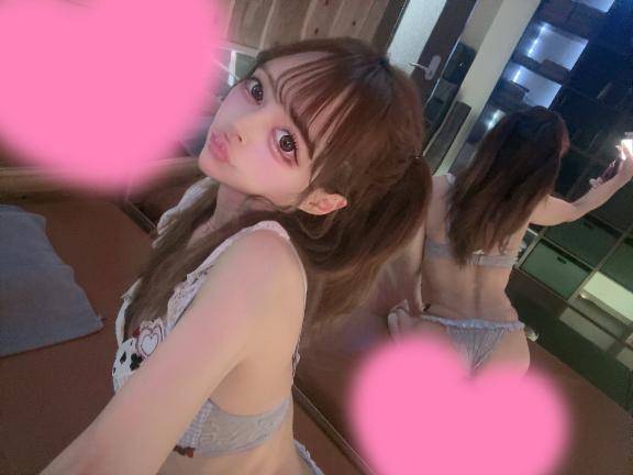 にあ　圧倒的美形美スタイル☆艶めく色気に釘付け