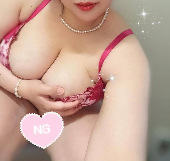 みこと　色気漂う妖艶さの潮吹き人妻♪☆吹き上げるクジラ系🐋💦