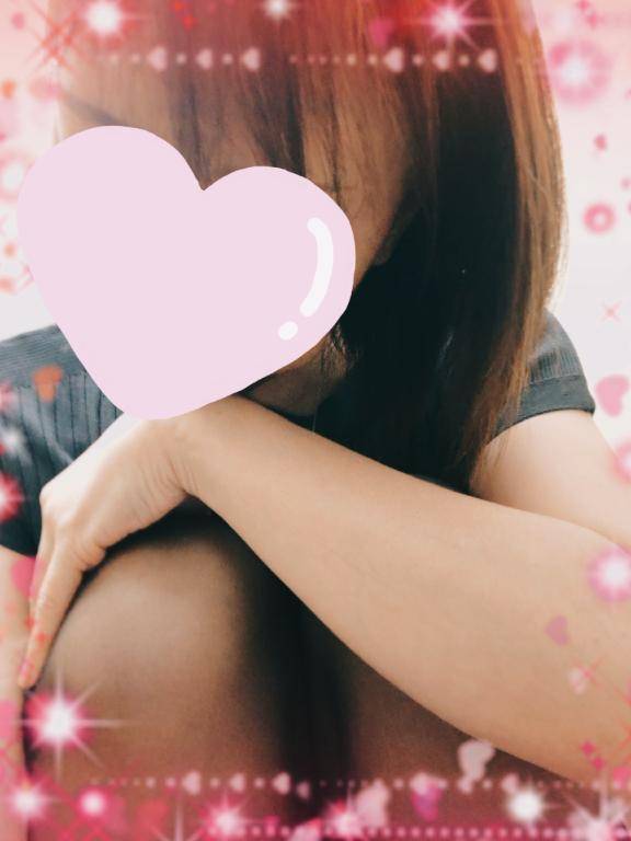 ふゆみ　抜群の美貌にスレンダーで即ヌレ感度マシマシ♡