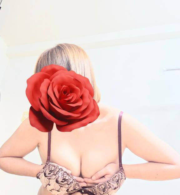 体験まいか　小柄な潮吹きマダム☆