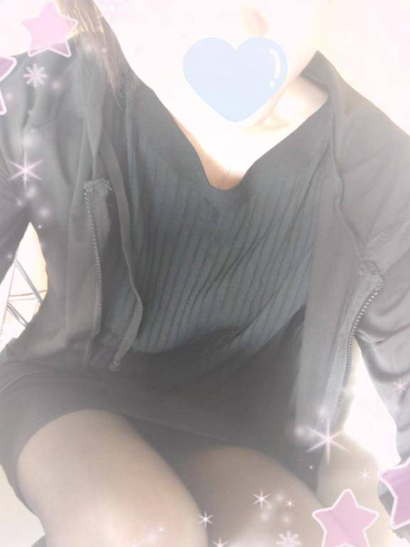 ふゆみ　抜群の美貌にスレンダーで即ヌレ感度マシマシ♡