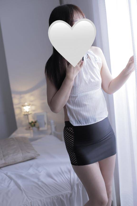 ゆみか　人妻なの欲求不満が止まらない☆求めてもいいですか…