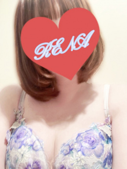 体験れな　すがるような表情で咥える姿がたまらない♡