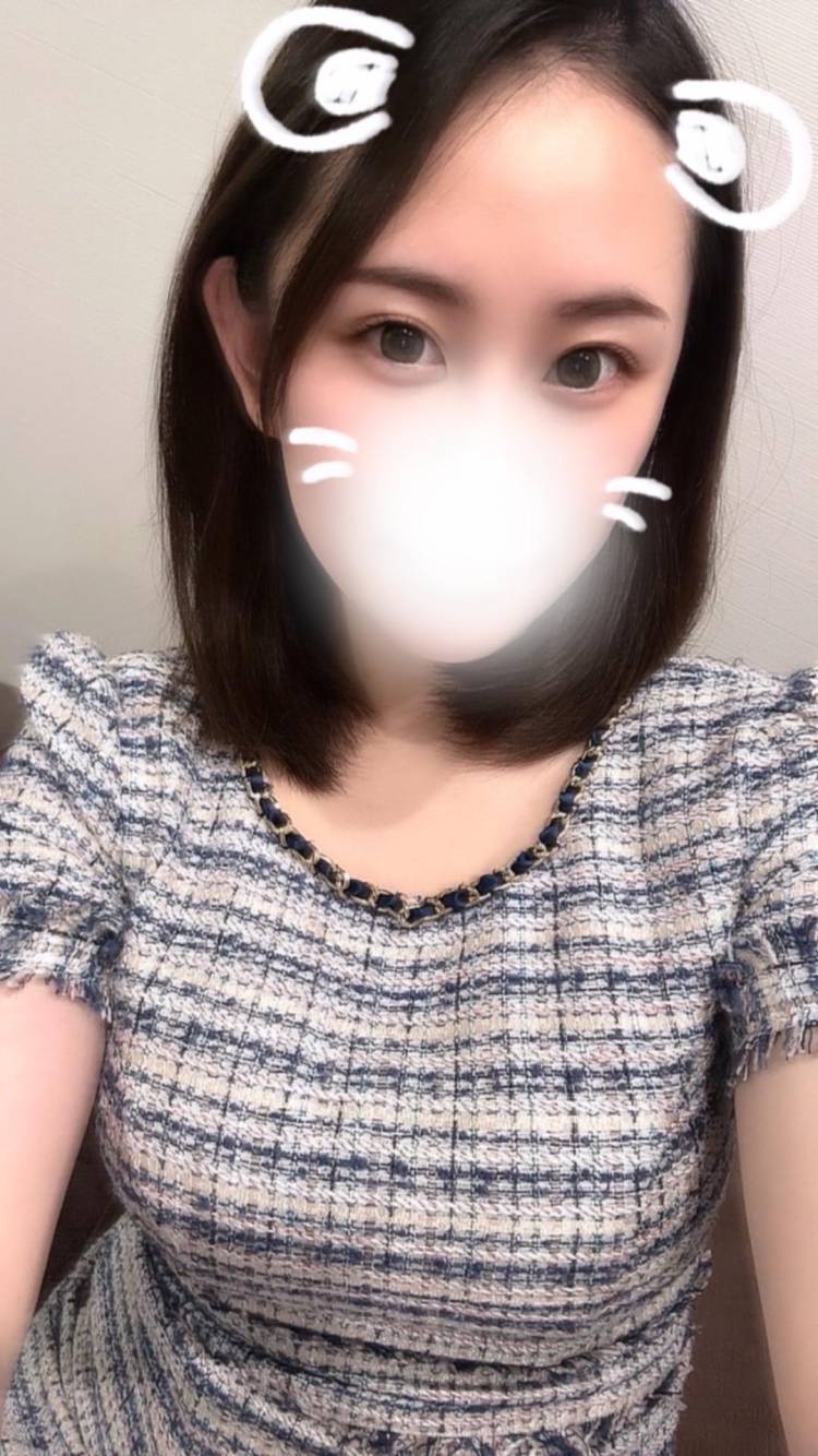 出勤してます🙋🏻‍♀️♡