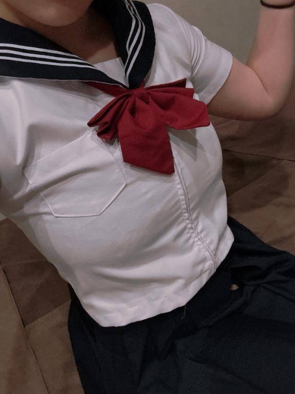 エロ学生はいかがですか❓