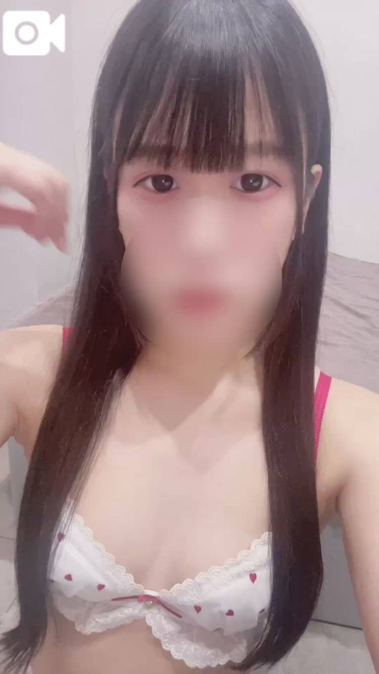 見てほしいな👀｢･_･ )(｢･_